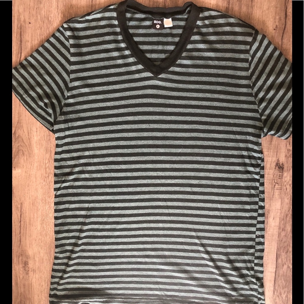 BDG v neck.